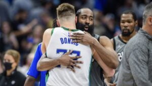 “The Culprit Within: Mavericks Announcer Delivers Passionate Monologue on James Harden as Luka Doncic Dominates with a 42-Point Display in Just Three Quarters”